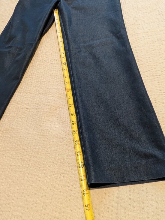 Mossimo Stretch Capris - Picture 8 of 8